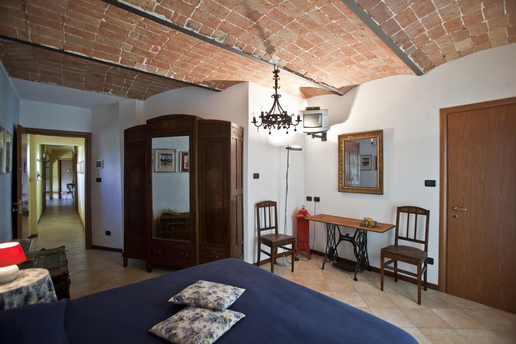 I Grilli Panzió Castagnole delle Lanze Kültér fotó