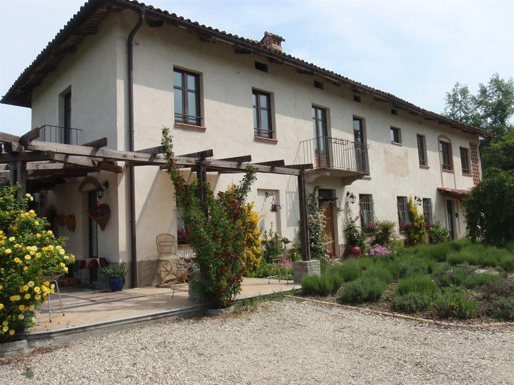 I Grilli Panzió Castagnole delle Lanze Kültér fotó